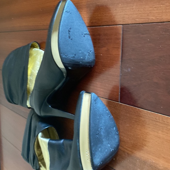 Leather bootie’s - Picture 2 of 7